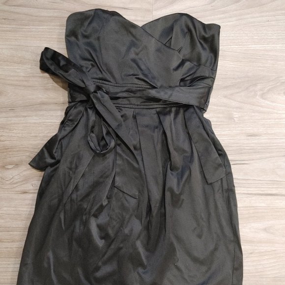 Sweetheart neckline size 8 petite dress - Picture 1 of 3